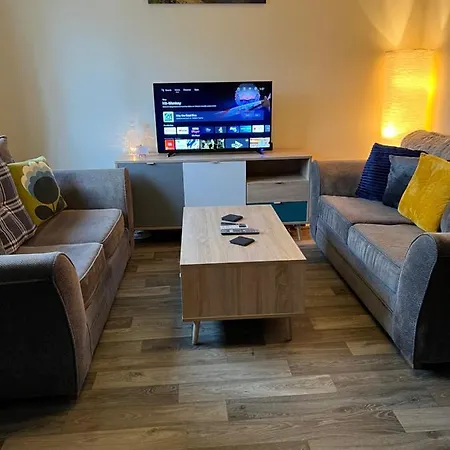 Bright And Modern 2 Bedroom Home In Kirkwall Exterior photo