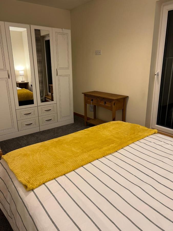 Holiday home Bright And Modern 2 Bedroom In *